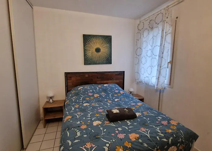 Apartment Cosy Beaux-art A 5min Du Corum